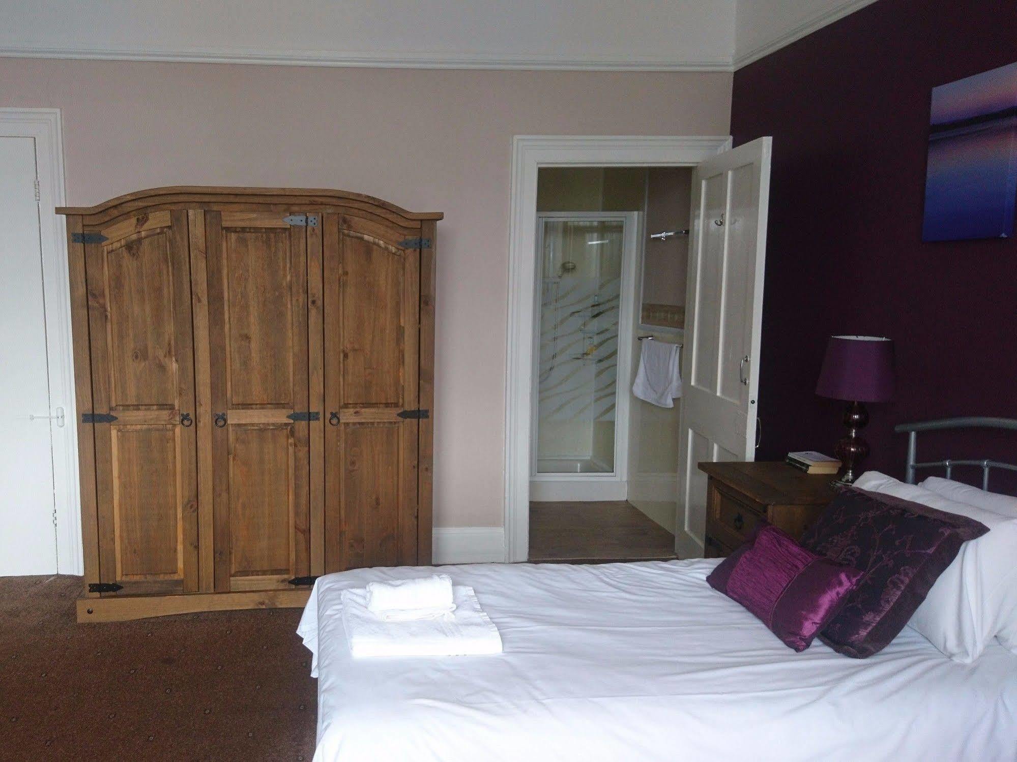 Heathcliff House B&B Exclusively For Adults Free Large Carpark Torquay Exteriér fotografie